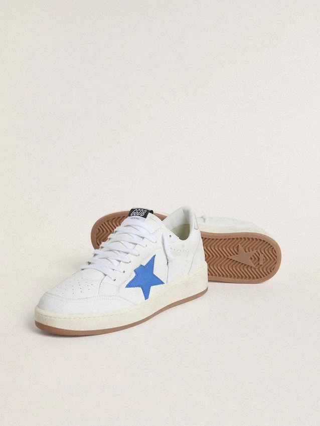 Ball Star avec étoile en cuir bleu clair et languette de talon en cuir à effet argenté