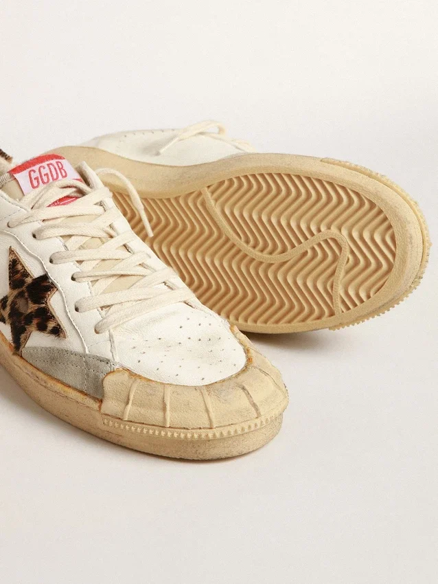 Ball Star en cuir nappa avec étoile et languette au talon en cuir de poney à imprimé léopard