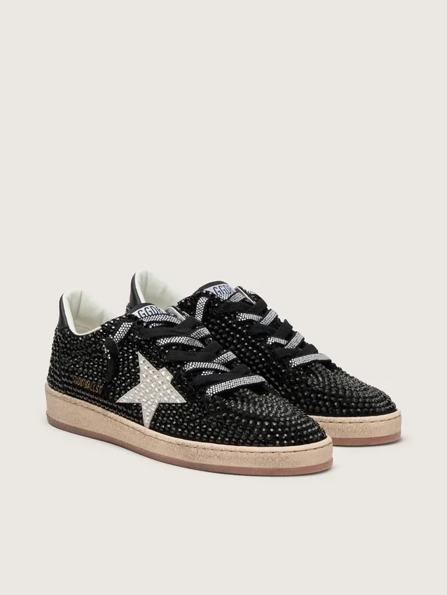 Ball Star en daim noir avec étoile blanche et cristaux Swarovski