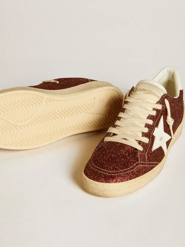 Ball Star en paillettes bordeaux avec étoile et languette de talon en cuir blanc