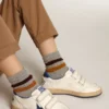 Ball Star Junior avec étoile en cuir métallisé bleu et languette au talon