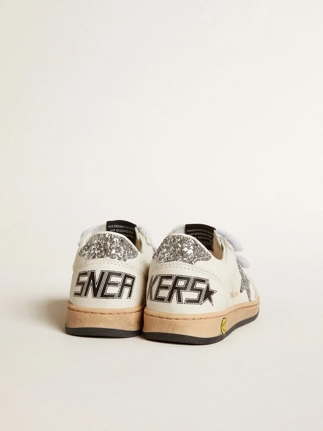 Ball Star Junior en cuir nappa avec étoile pailletée argentée et languette au talon