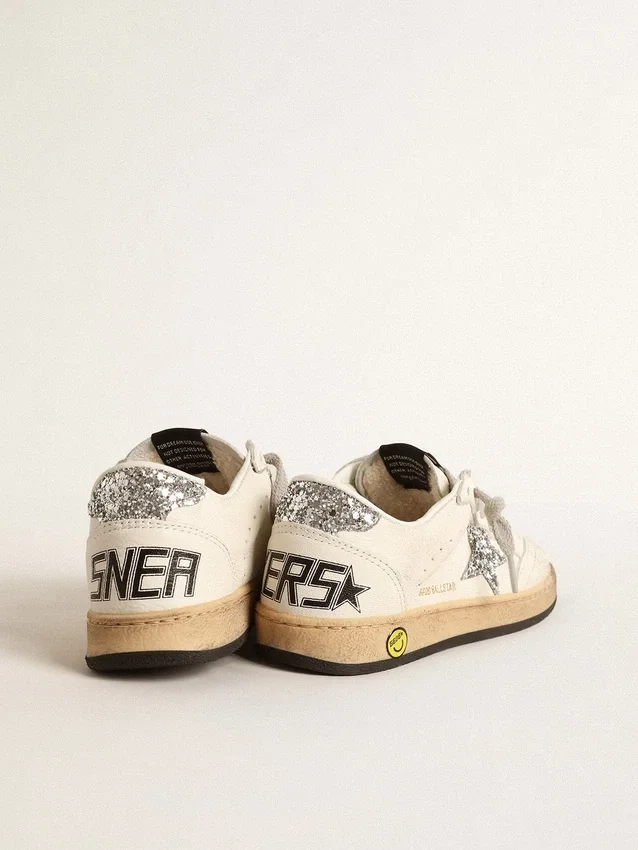 Ball Star Junior en cuir nappa avec étoile pailletée argentée et languette au talon