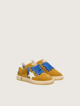 Ball Star Junior en daim ocre avec étoile et languette au talon en cuir blanc brillant