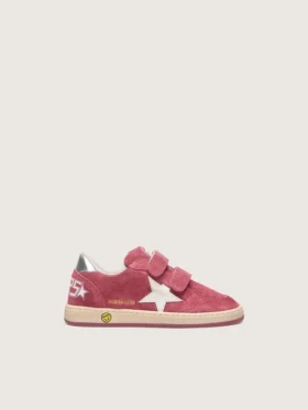 Ball Star Junior en daim rouge avec étoile en cuir blanc et languette de talon argent métallisé