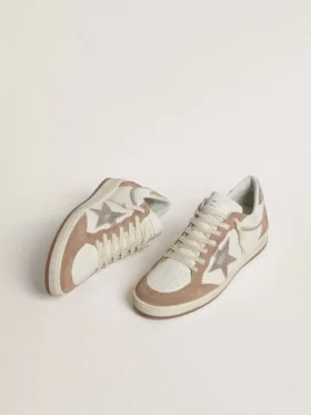 Ball Star LTD en cuir nappa blanc et daim vieux rose, avec étoile et languette au talon en cuir argent métallisé