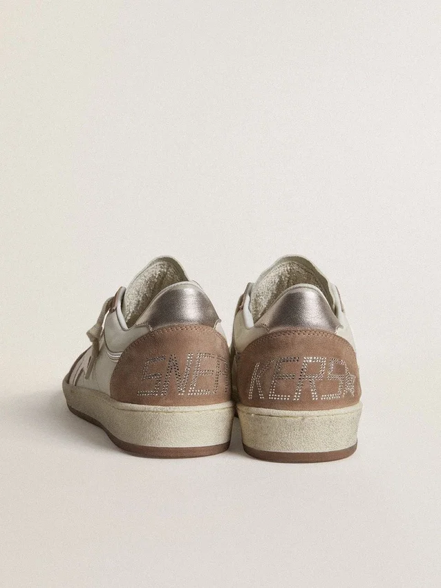 Ball Star LTD en cuir nappa blanc et daim vieux rose, avec étoile et languette au talon en cuir argent métallisé