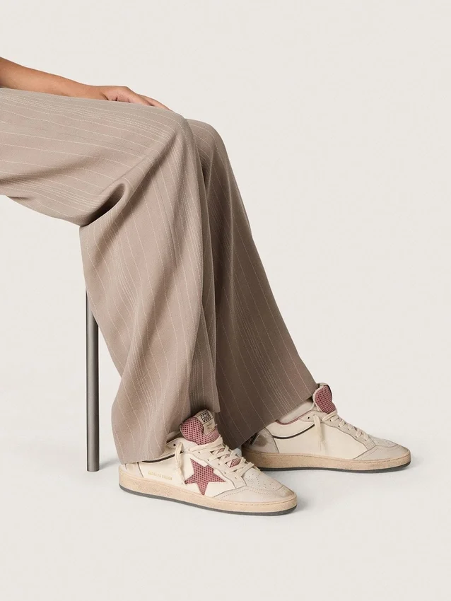 Ball Star LTD pour femme en cuir beige avec étoile en maille rose et languette de talon en cuir bleu