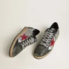 Ball Star LTD pour homme en cuir laminé argenté avec étoile en daim rouge et empiècements noirs