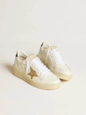 Ball Star pour femme en cuir blanc avec étoile pailletée dorée et languette de talon pailletée noire