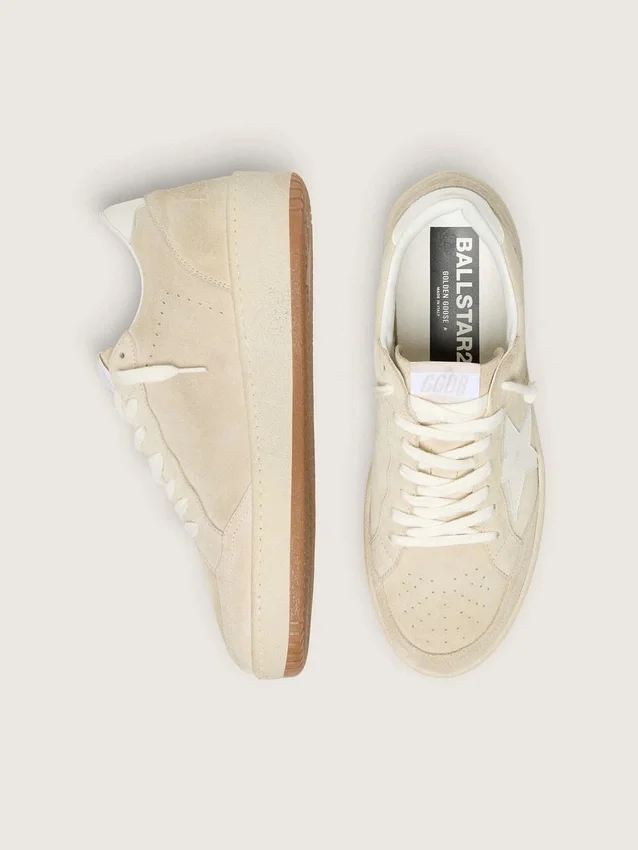 Ball Star pour femme en daim beige avec étoile et languette de talon en cuir blanc