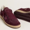 Ball Star pour femme en daim bordeaux avec étoile en cristal et languette de talon en cuir métallisé