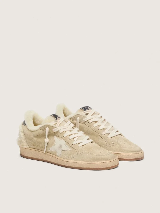 Ball Star pour femme en daim et peau de mouton avec étoile en cuir verni blanc
