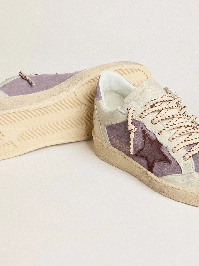 Ball Star pour femme en daim lilas avec étoile en cuir bordeaux et languette de talon en daim lilas