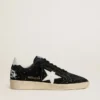 Ball Star pour femme en daim noir avec clous et étoile en cuir blanc