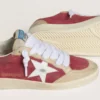 Ball Star pour femme en daim rouge avec étoile en daim craquelé blanc et languette de talon en cuir platine