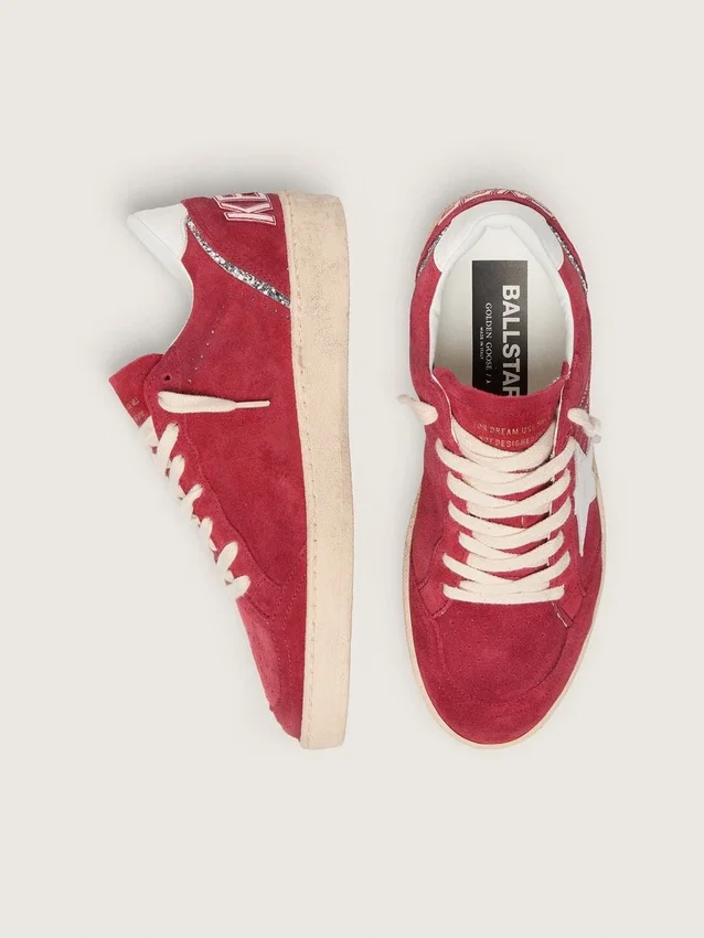Ball Star pour femme en daim rouge avec étoile et languette de talon en cuir blanc