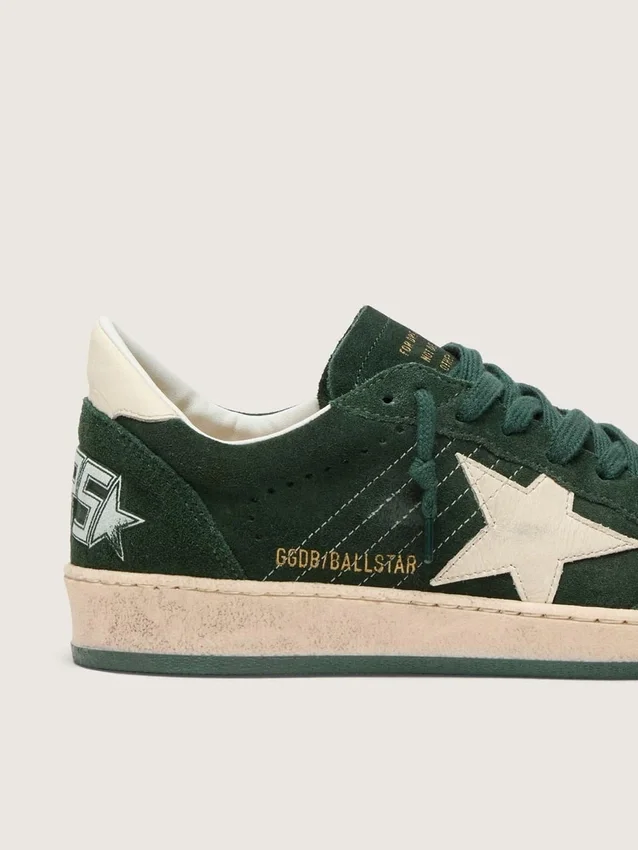 Ball Star pour femme en daim vert avec étoile en cuir blanc et languette au talon