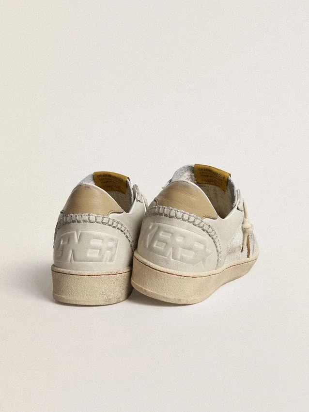 Ball Star pour femme en nappa blanc et maille, avec étoile en nubuck couleur tabac et languette de talon beige