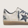 Ball Star pour homme en cuir blanc avec étoile en cuir bleu foncé et languette de talon en cuir laminé argenté