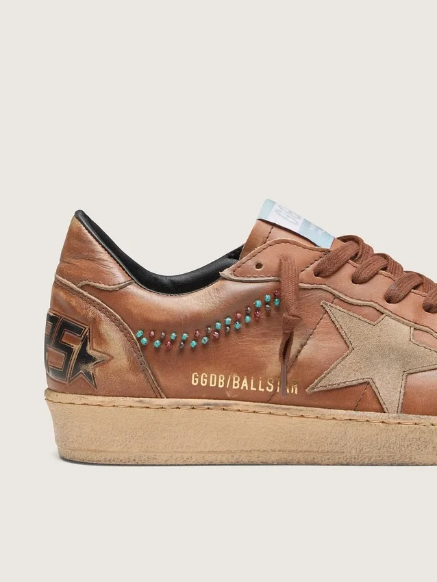 Ball Star pour homme en cuir marron avec étoile en daim beige et perles