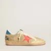 Ball Star pour homme en daim beige avec étoile en cuir corail et languette de talon en nappa bleue