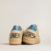 Ball Star pour homme en daim beige avec étoile en cuir corail et languette de talon en nappa bleue