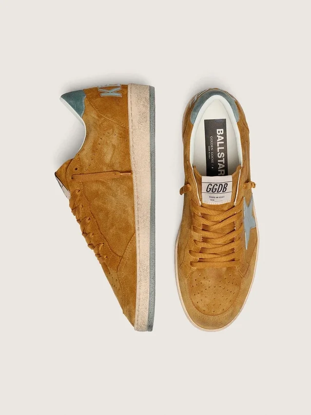 Ball Star pour homme en daim ocre avec étoile en cuir et languette de talon en daim bleu clair