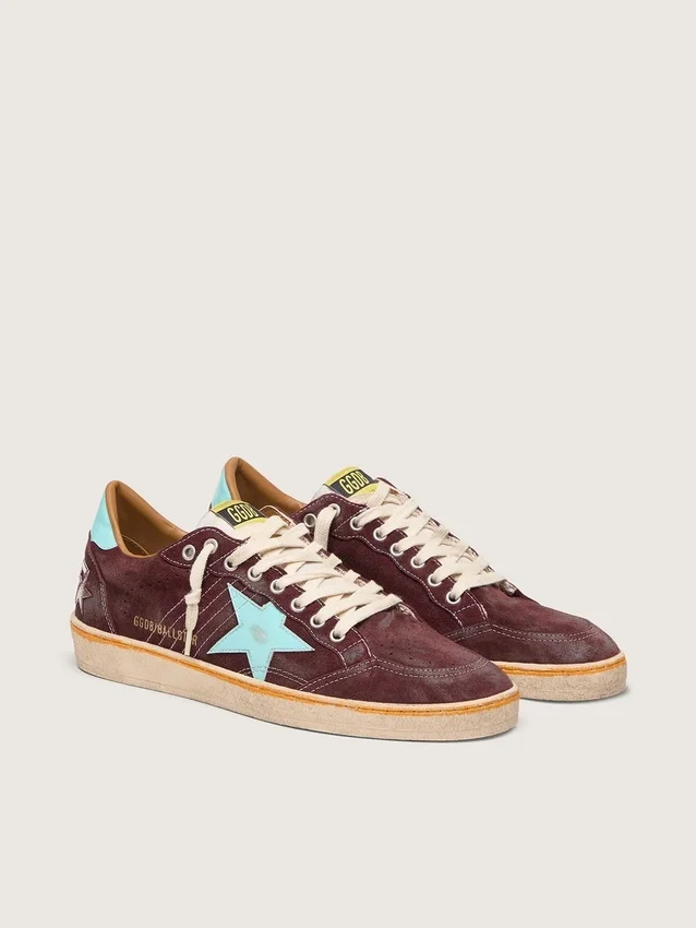 Ball Star pour homme en daim rouge foncé avec étoile et languette de talon bleu clair