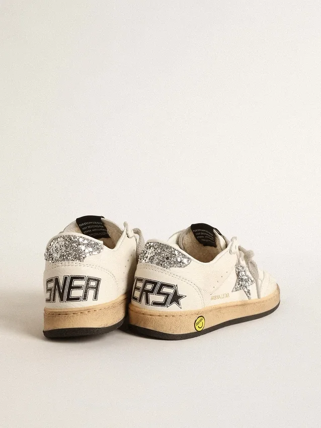 Ball Star Young en cuir nappa avec étoile pailletée argentée et languette au talon