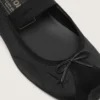 Ballerines Étoile en satin noir avec étoile brodée noire et bride élastique