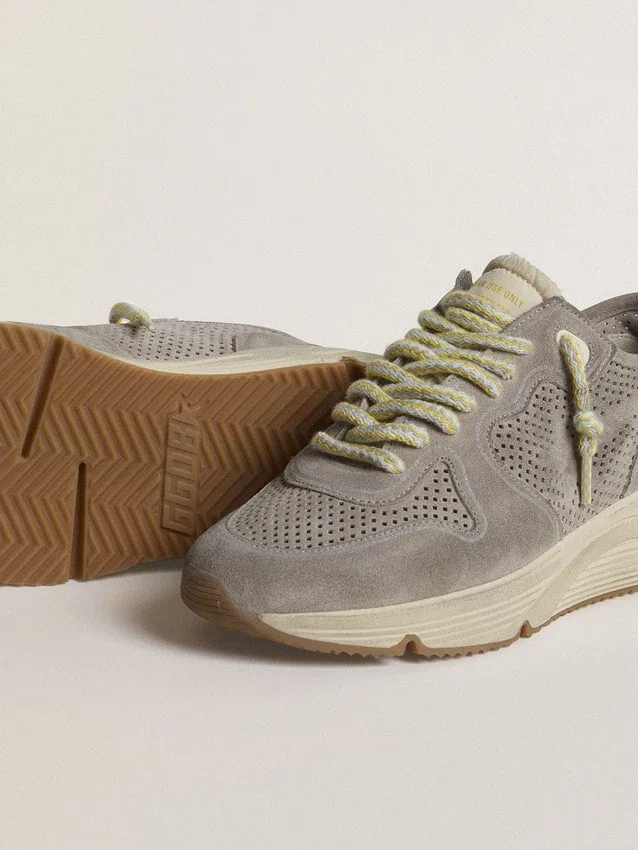 Baskets pour femme avec Running Sole en daim gris avec étoile et languette de talon en daim gris