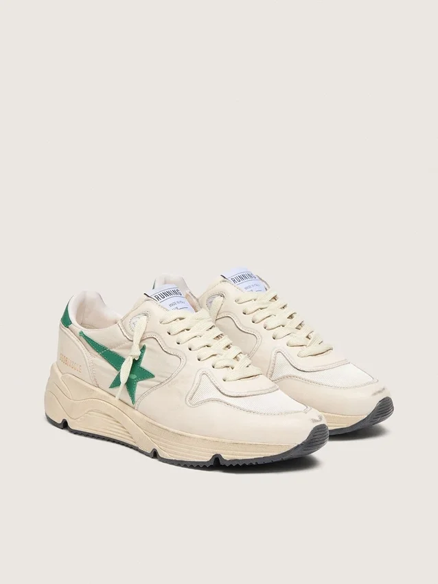 Baskets pour femme à Running Sole en nylon crème et cuir, ornées d’une étoile en cuir vert