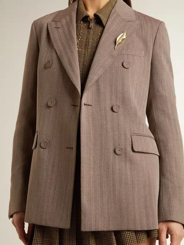 Blazer femme à double boutonnage en laine mélangée beige à motif chevrons