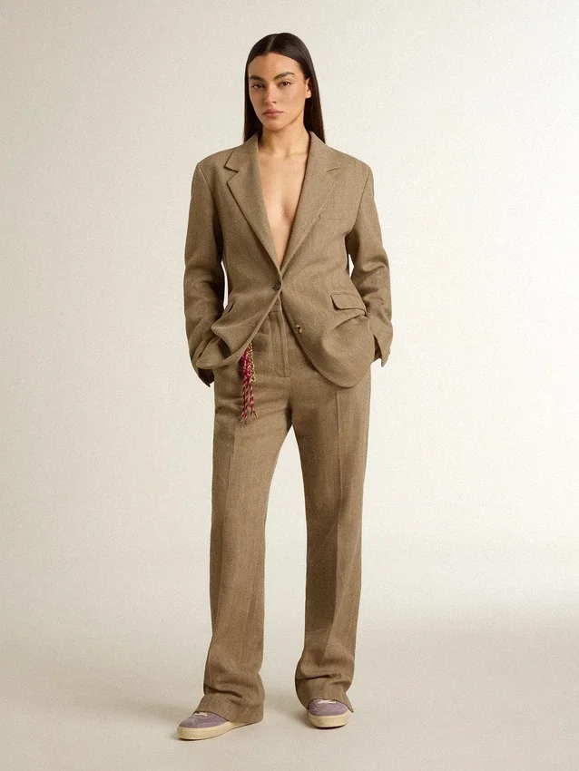 Blazer femme à simple boutonnage en chevrons couleur sable