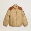 Blouson aviateur beige avec détails en cuir et patchs