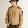 Blouson aviateur beige avec détails en cuir et patchs