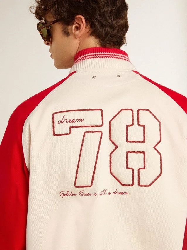 Blouson aviateur en coton blanc délavé et rouge avec broderies