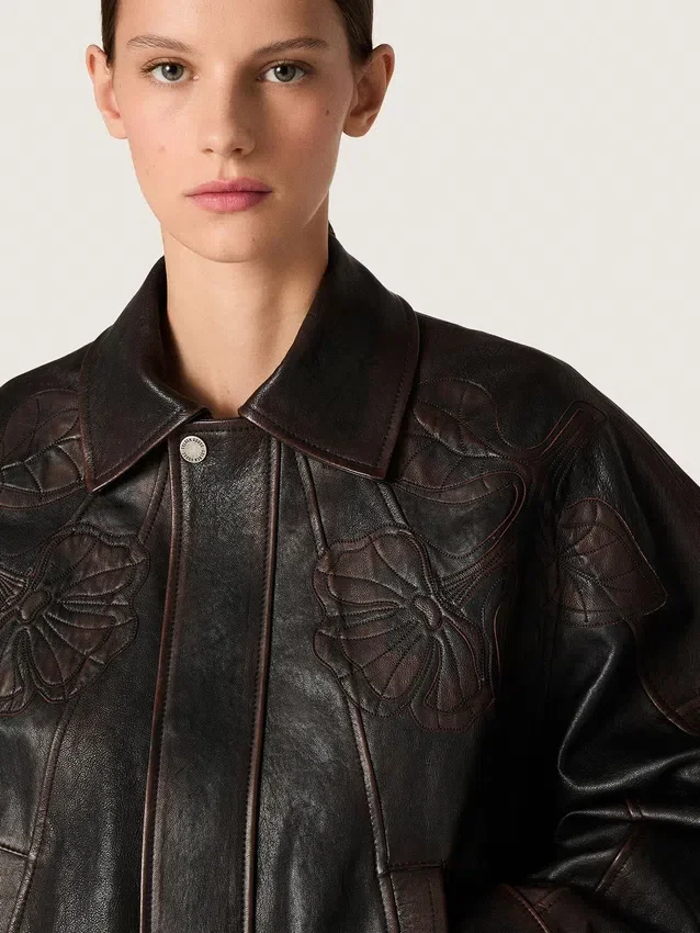 Blouson aviateur pour femme en cuir nappa bordeaux foncé avec broderies florales