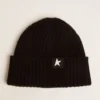 Bonnet en laine noir avec étoile blanche