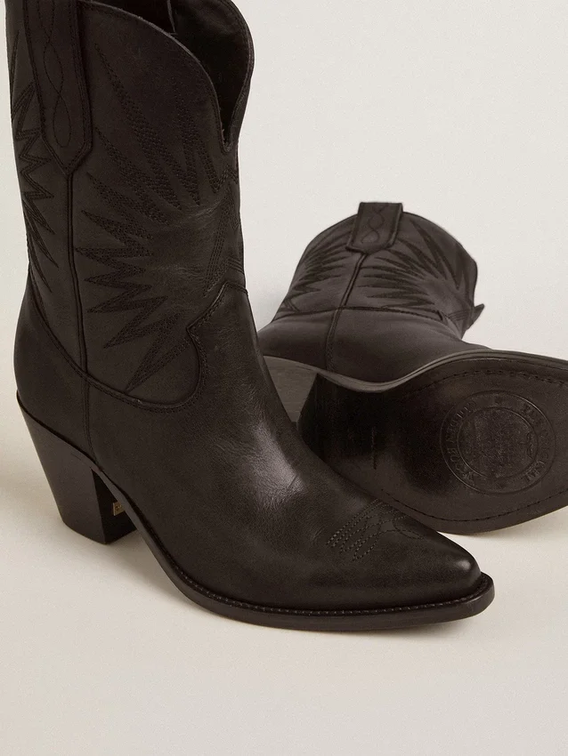 Bottes basses Wish Star en cuir noir avec étoile incrustée ton sur ton