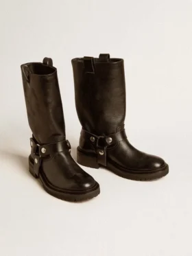 Bottes Kurt en cuir noir brillant avec boucle et clous argentés