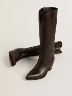 Bottes Wish Star en cuir marron foncé avec étoile brodée ton sur ton