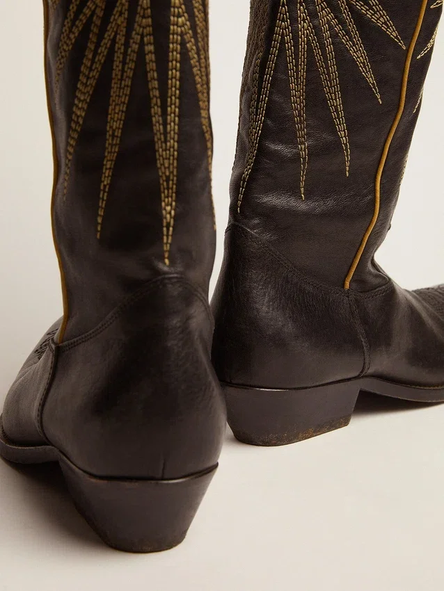Bottes Wish Star en cuir noir avec étoile incrustée en cuir laminé platine