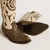 Bottes Wish Star en cuir noir et blanc avec incrustations de roses et d’étoiles