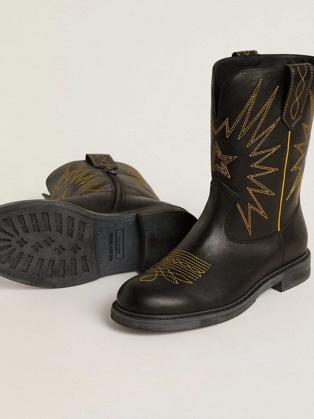 Bottes Wish Young en cuir noir avec broderie étoile jaune