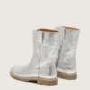 Bottes Young Wish en cuir métallisé argenté avec broderie en forme d’étoile