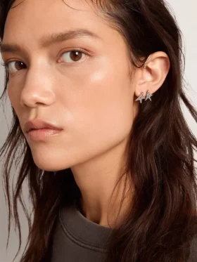 Boucles d’oreilles à clous pour femme, couleur or antique, ornées de cristaux