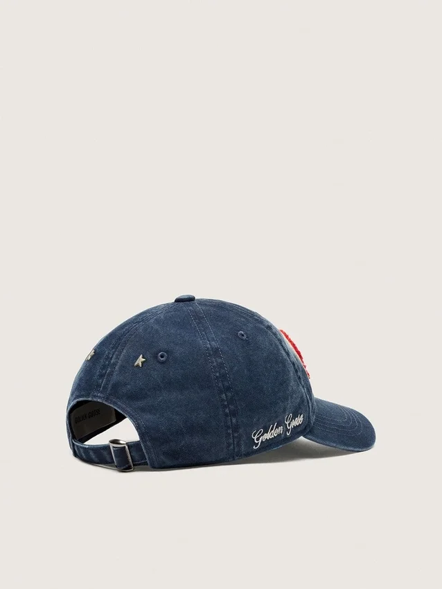 Casquette de baseball bleu denim avec écusson « Golden » en tissu éponge rouge et blanc