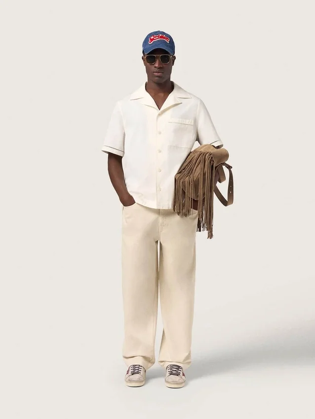 Casquette de baseball bleu denim avec écusson « Golden » en tissu éponge rouge et blanc